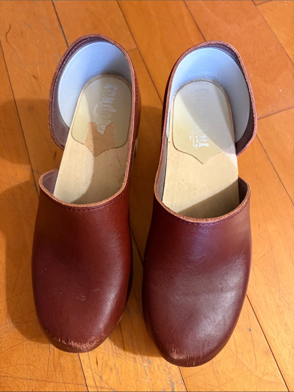 Classic Women's Slip-On Mule in Burgundy Leather - Picture 3 of 6